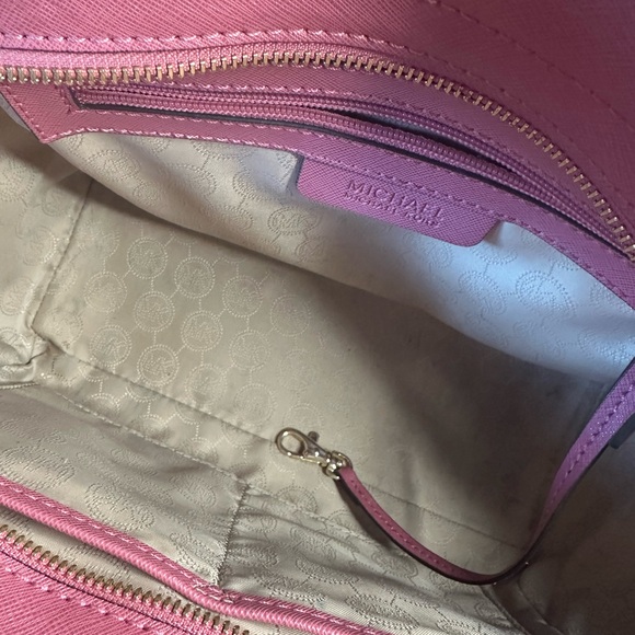 Michael Kors $358 MSRP Selma Tulip Pink Satchel Crossbody and MK Charm - Picture 7 of 11